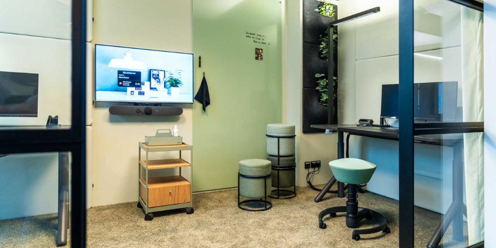 Innovative Raumgestaltung für gesteigerte Produktivität: Entdecken Sie den neugestalteten Showroom von pro office Hannover Bild 13