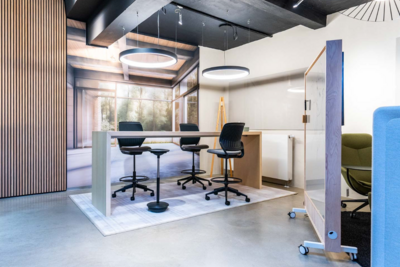 Innovative Raumgestaltung für gesteigerte Produktivität: Entdecken Sie den neugestalteten Showroom von pro office Hannover