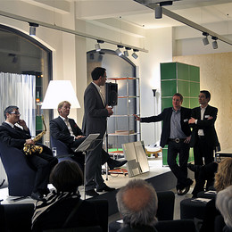 Im Bild v.l.n.r.: Paulo Pereira (Sax), Clemens von Ramin (Sprecher), Christian Krause (COR), Marco Ziechert und Sven Lapp(Geschäftsleitung pro office Bremen).
