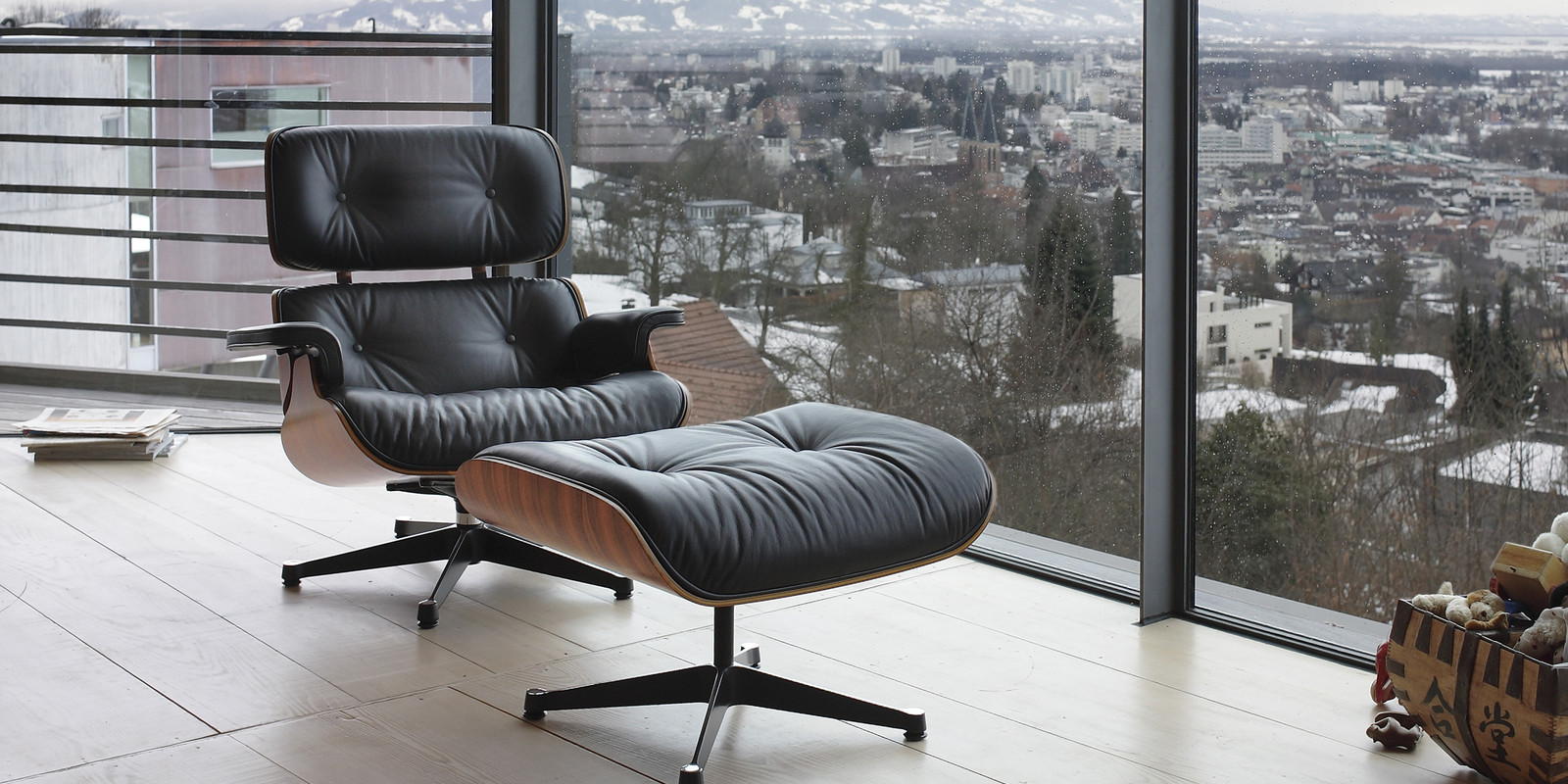 Vitra - Eames Lounge Chair, Ottoman Designklassiker Bild 1
