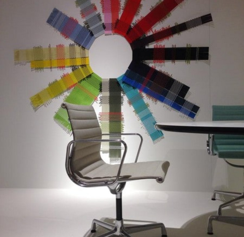 Stuhl Vitra mit Farbfächer Bild 2