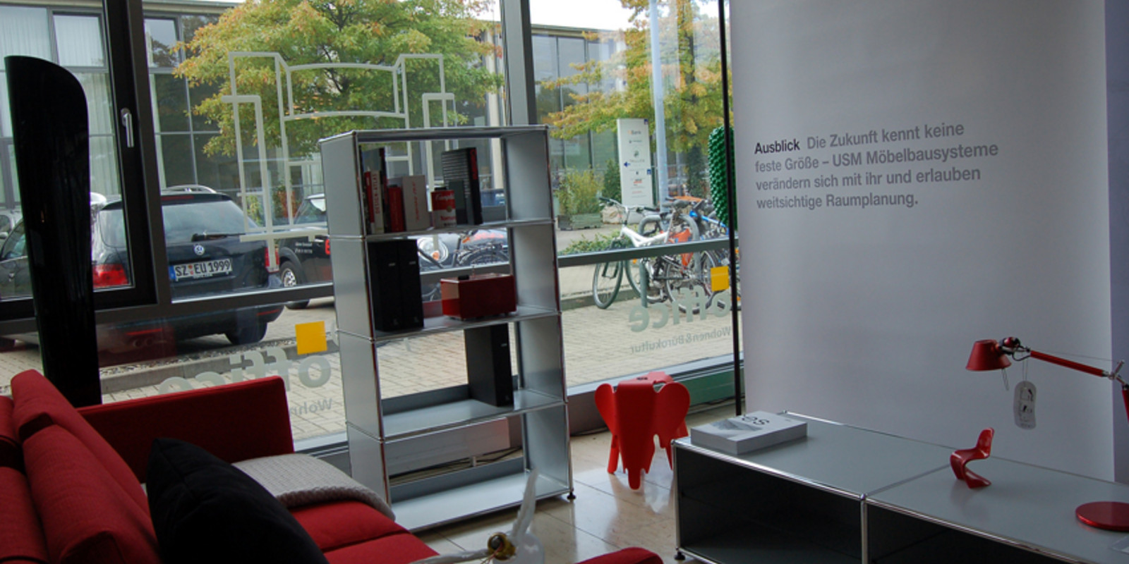 USM Ausstellung "Ausblick" bei pro office Braunschweig Bild 1