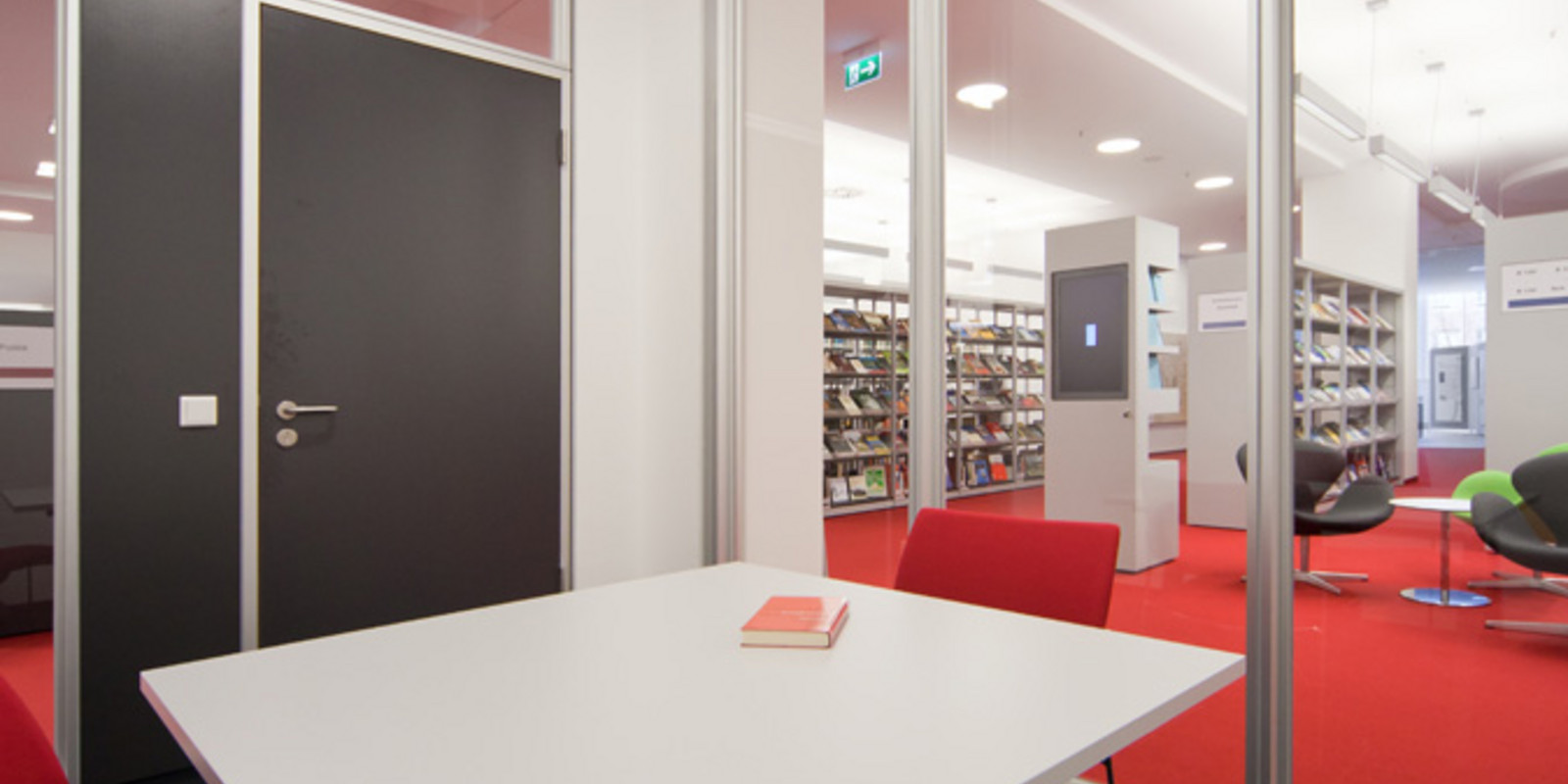 pro office Bielefeld stattet Stadtbibliothek aus Bild 22