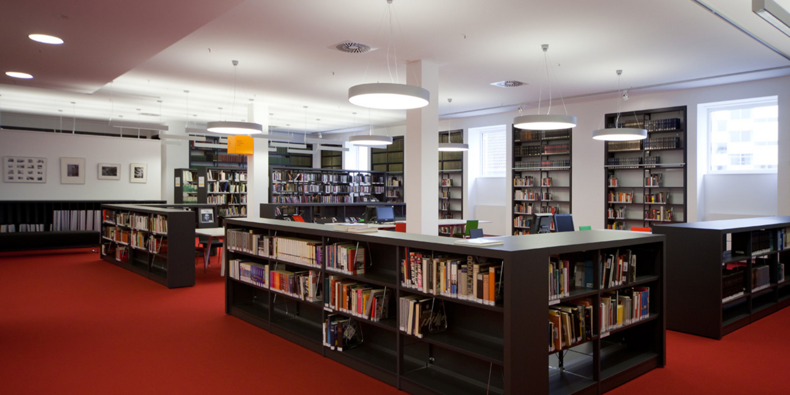 pro office Bielefeld stattet Stadtbibliothek aus Bild 17