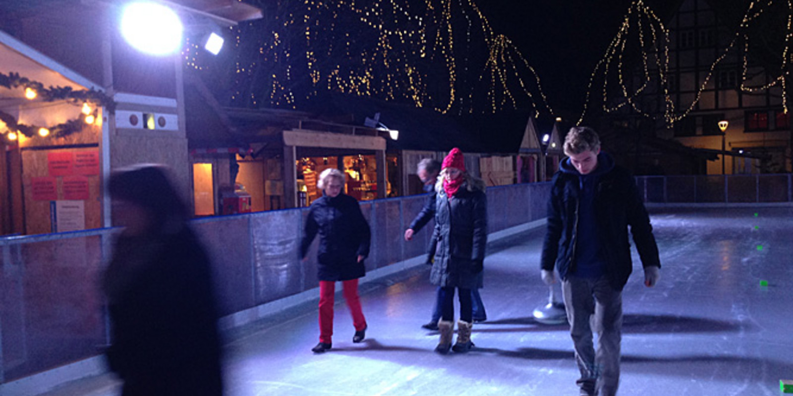 Team-Abend beim Eisstockschießen von pro office Bielefeld und Lemgo Bild 3