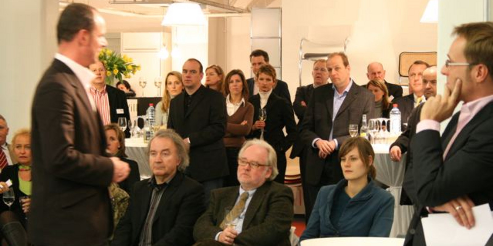 Ausstellungseröffnung "Wilkhahn Netzwerk" bei pro office Hannover Bild 14