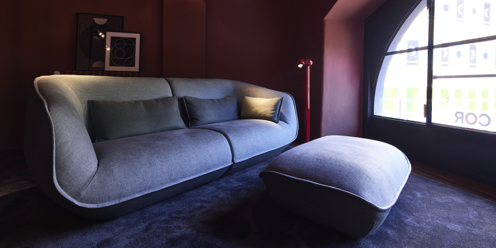 Triumph beim German Design Award 2024 für das Nook Sofa von COR Bild 1