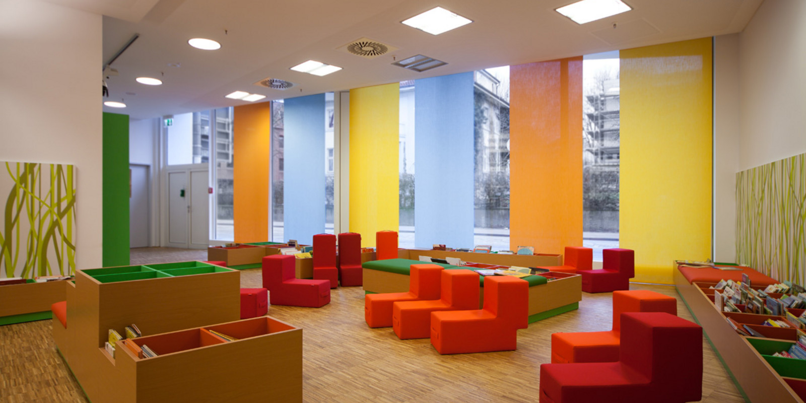 pro office Bielefeld stattet Stadtbibliothek aus Bild 12