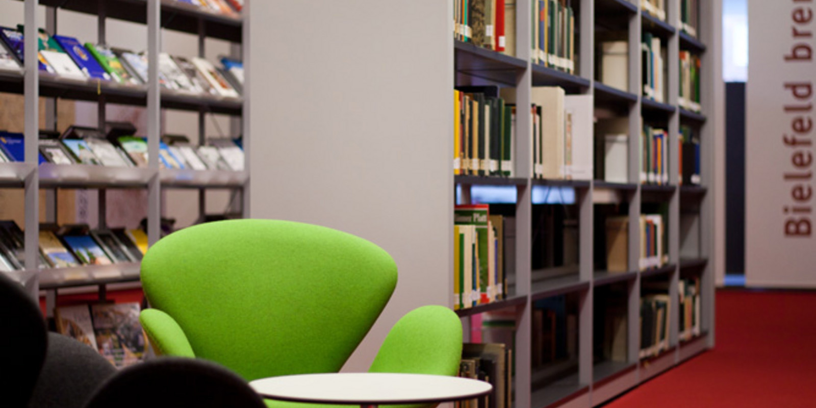 pro office Bielefeld stattet Stadtbibliothek aus Bild 19